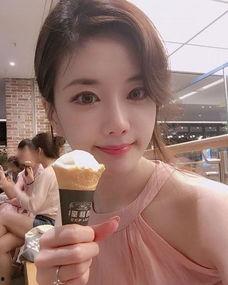 韩语女主播,揭秘网络直播界的璀璨明星  第3张